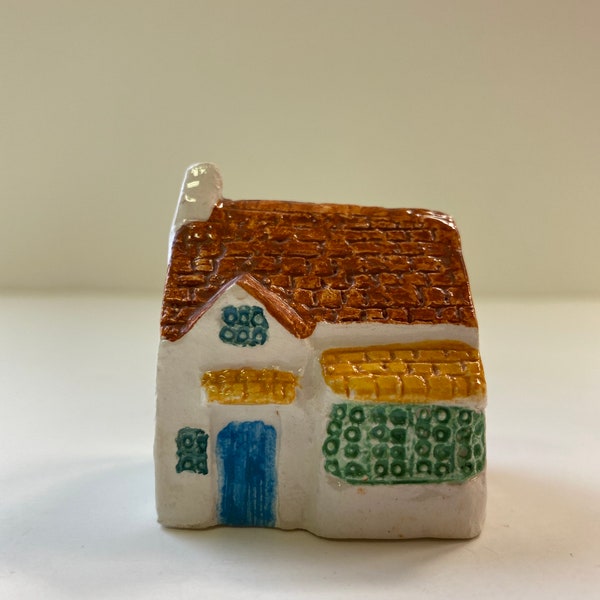 Wimbledon Studio Pottery Miniature Cottage
