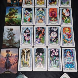 Lecture de l'année à venir : holistique, détaillée, toute l'année à venir, lecture de cartes de tarot et d'oracle