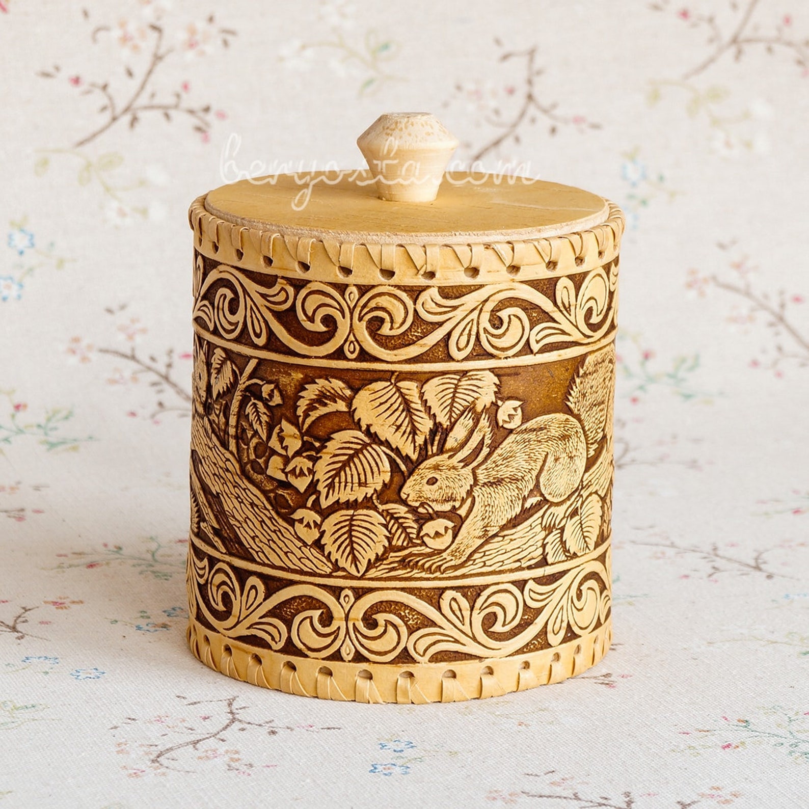 туеса из бересты. бочонок для меда туес 7 кг. берестяной туесок. берестяной туесок. туеса из бересты фото.