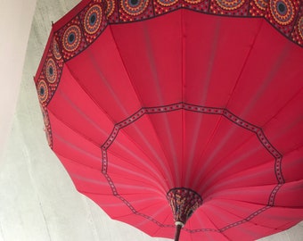 19th Century to 1920's Working Parasol Pagoda