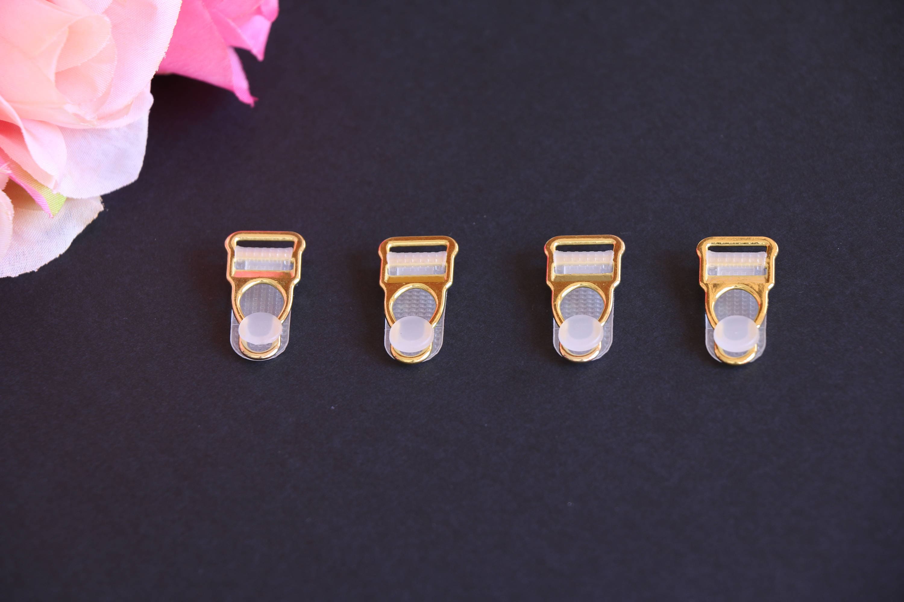 Metal garter clips 2025