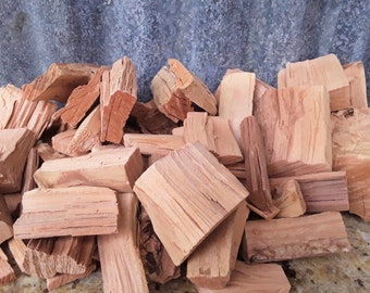 5 POUNDS OF PEAR WOOD GRILLING/SMOKING WOOD SLICES/CHUNKS WITH BOURBON SAWDUST 