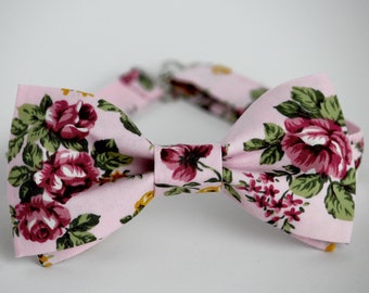 Pink floral bow tie, mens wedding bow tie, boys bow tie, ringboy, rinbearer bow tie, groomsmen bow tie, groom, light pink bow tie, kids tie