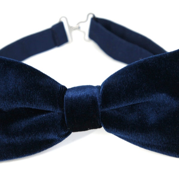 Navy blue velvet bow tie, navy mens bowtie, wedding blue bow tie, gift for him, grooms groomsmen navy bow tie, ring bearer boys bow tie