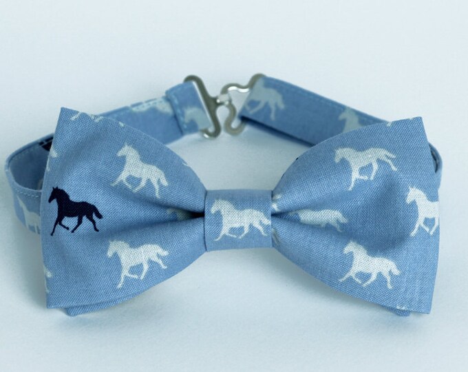 Horses Bow Tie, Mens Derby Bow Tie, Boys Horses Bow Tie, Blue Bowtie