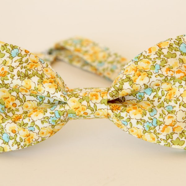 Yellow blue floral bow tie, mens floral bow tie, wedding bow tie, grooms groomsmen bowtie, ringboy ringbearer bow tie, yellow floral bow tie