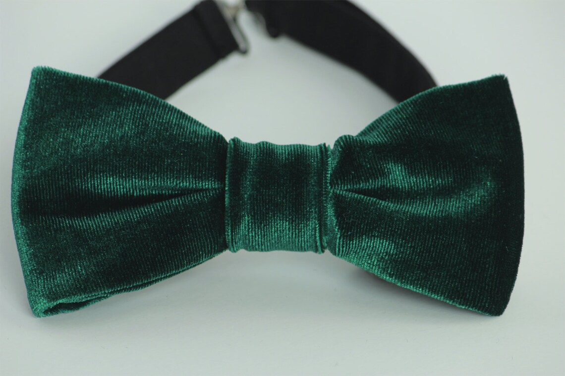 Green Velvet Bow Tie Emerald Mens Bow Tie Wedding Bow Tie Etsy