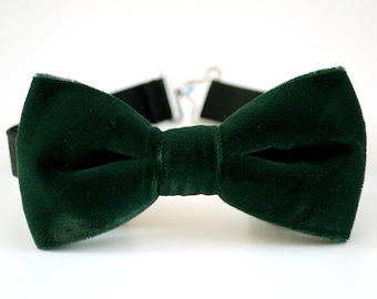 Dark green velvet bow tie, Christmas, wedding bow tie, groom bow tie, men&#39;s bow tie, groomsmen bow tie, boy&#39;s bow tie