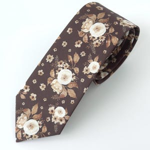Corbata floral marrón tostado, pajarita, pañuelo de bolsillo, corbata fina marrón, boda rústica bohemia, corbata de novio, corbatas florales para padrinos de boda