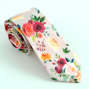 Floral neck tie, Wedding ties, floral skinny tie for men, ties for groomsmen, men’s floral necktie, pocket square, floral bow tie