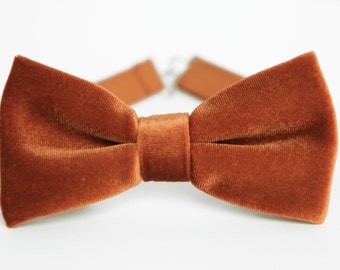 Rust velvet bow tie, fall pictures bowtie, mens boys bow tie, burnt orange bow tie, terracotta bow tie, groom groomsmen bow tie, wedding tie