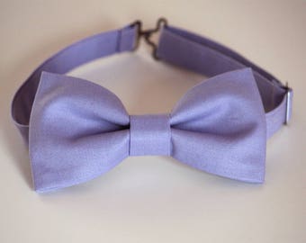 Lavender bow tie, men's wedding bow tie, groomsmen bow tie, groom bow tie, ringbearer bow tie, ringboy bow tie, purple bow tie for men