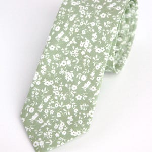 Sage green floral necktie, greenery bow tie for men and boys, pocket square, rustic wedding attire, groom long tie, groomsmen skinny tie