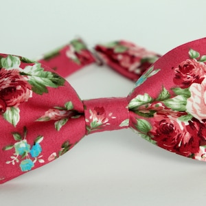 Rose floral bow tie, wedding mens bow tie, roses bow tie, pink floral bowtie, boys pre-tied bow tie, groomsmen bow tie, groom floral bow tie