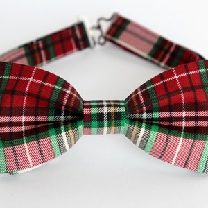 Christmas bow tie, plaid bow tie, mens red plaid bowtie, holiday tartan bow tie, kids bow tie, red green plaid boys bow tie, red bow tie
