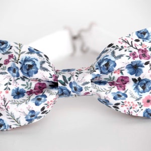 Blue floral bow tie, dusty blue floral bow tie, mens wedding floral bow tie, groomsmen bow tie, ringboy bow tie, dusty flue flowers bowtie