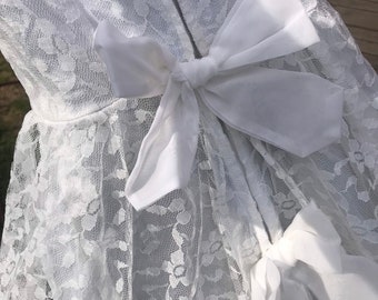 Vestido de novia vintage de encaje de los años 50
