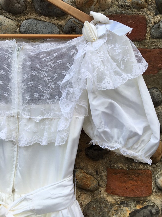 Vintage 80s puff sleeve wedding dress