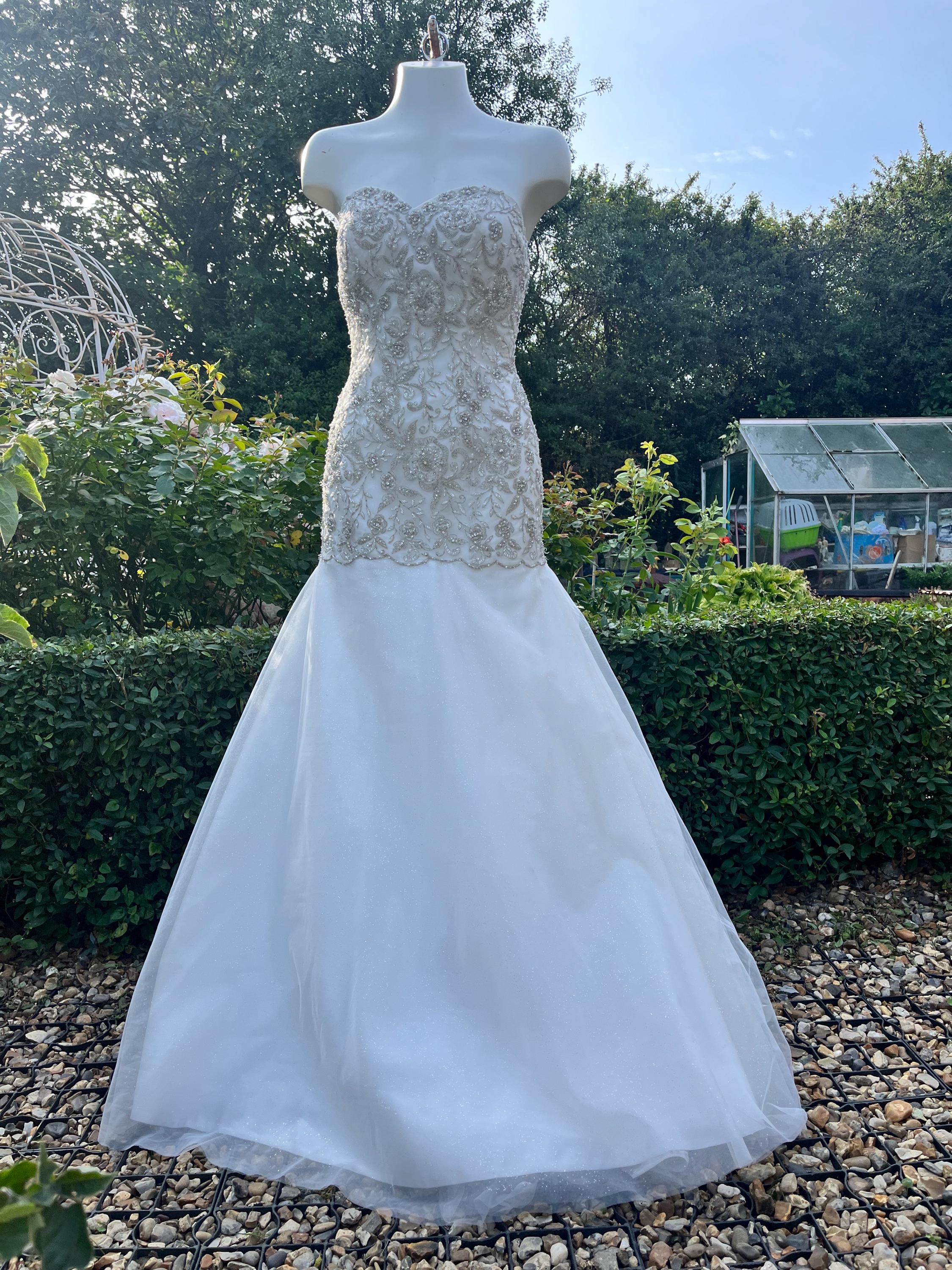 lace dress beach wedding Bailey Off Shoulder Gown – THEIA this plus size dress Black Halter Tie Neck JACKET SIZE:XXXL Color_   White