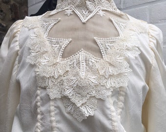 Vintage 80s ivory wedding dress s