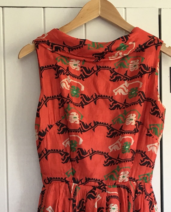 Vintage 1950s silk print circle dress s