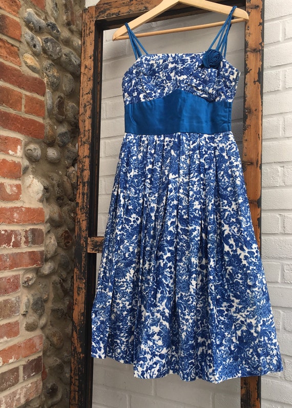 Vintage 1950s floral print dress - image 2