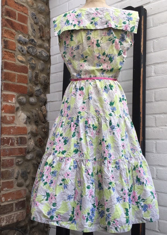 Vintage 50s cotton floral print dress tiered skirt - image 4