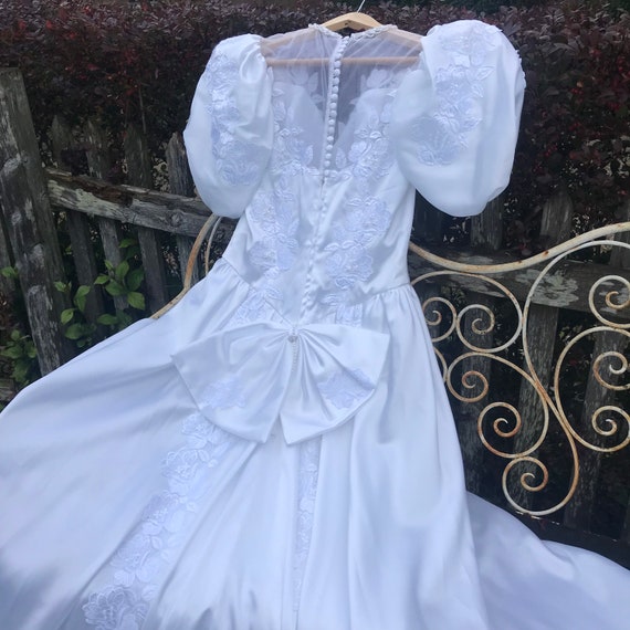 80s puff sleeve dress