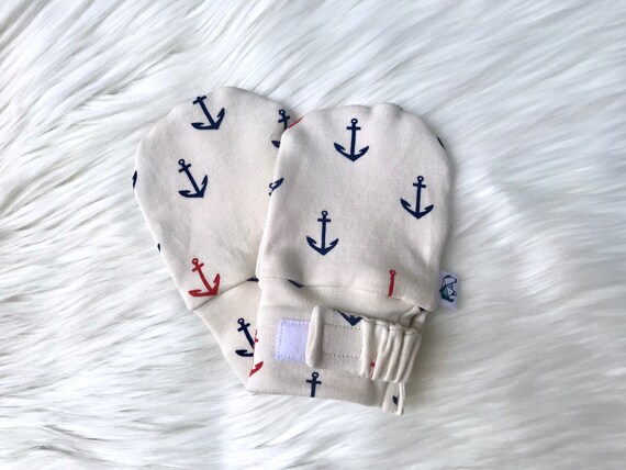 baby mittens that stay on