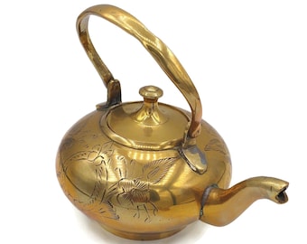 Vintage   Brass Decorative brass ornaments ,small Brass Teapot, Decorative Brass teapot