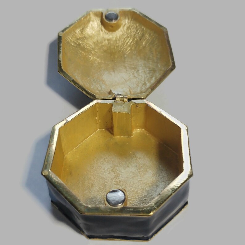 Vintage Metal Pill Box Trinket Box Pill Box Collectible Pill Etsy