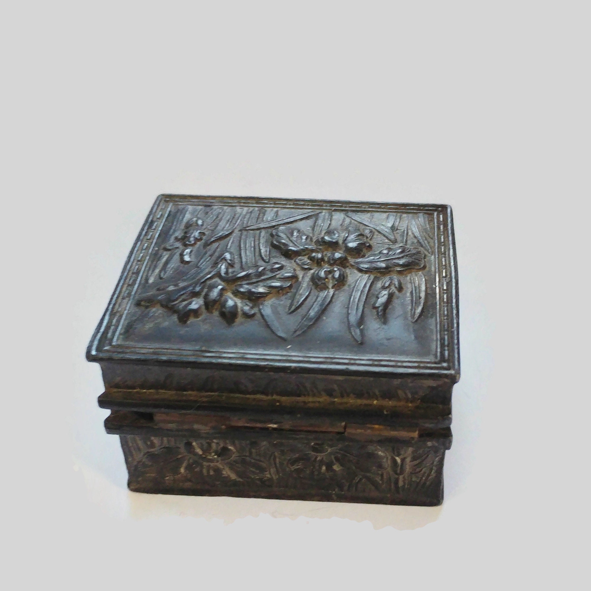 Vintage metal pill box trinket box pill box collectible pill Etsy