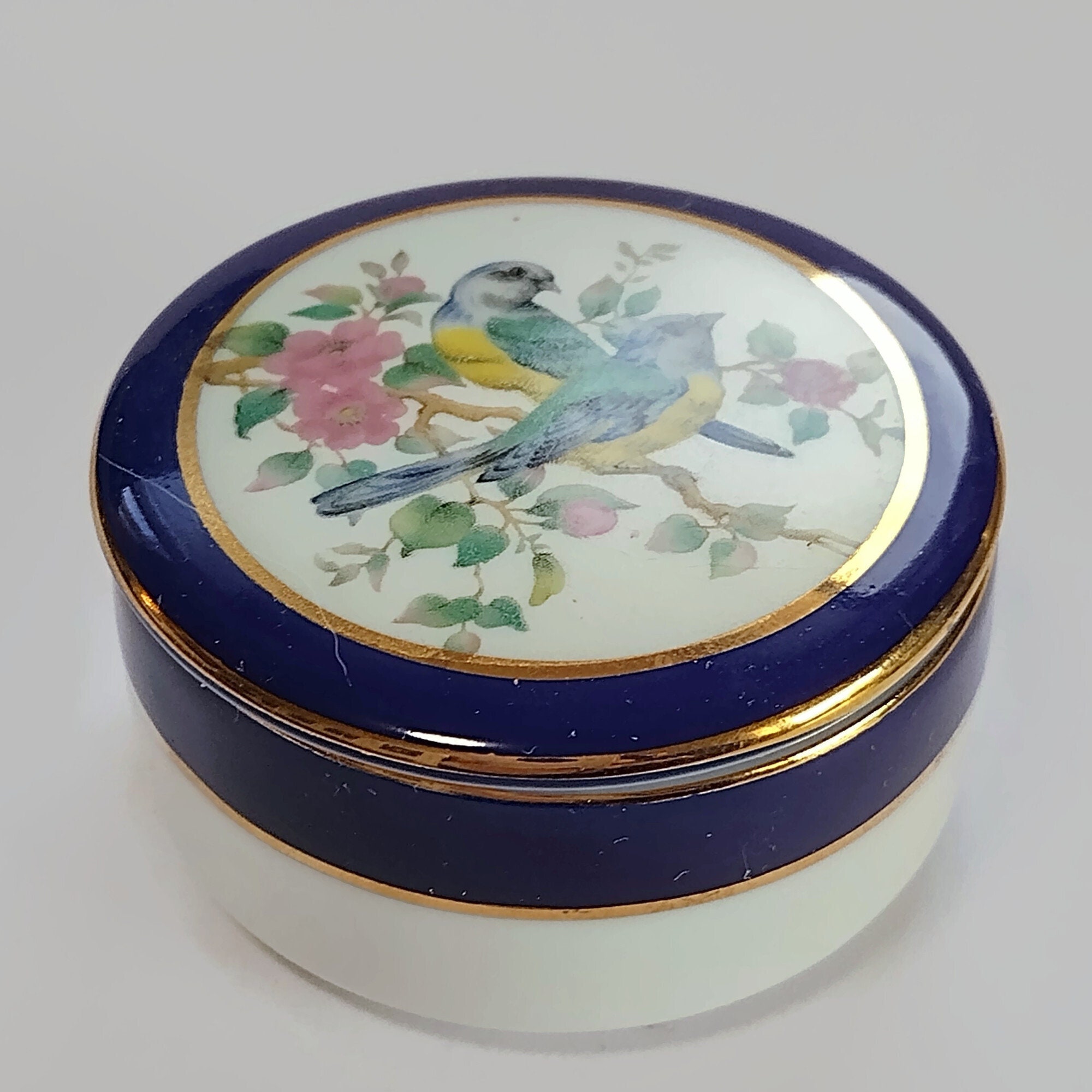 Vintage English  pill box   porcelain  trinket box  ,collectible pill box gift idea