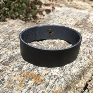 Simple black eco-friendly leather bracelet