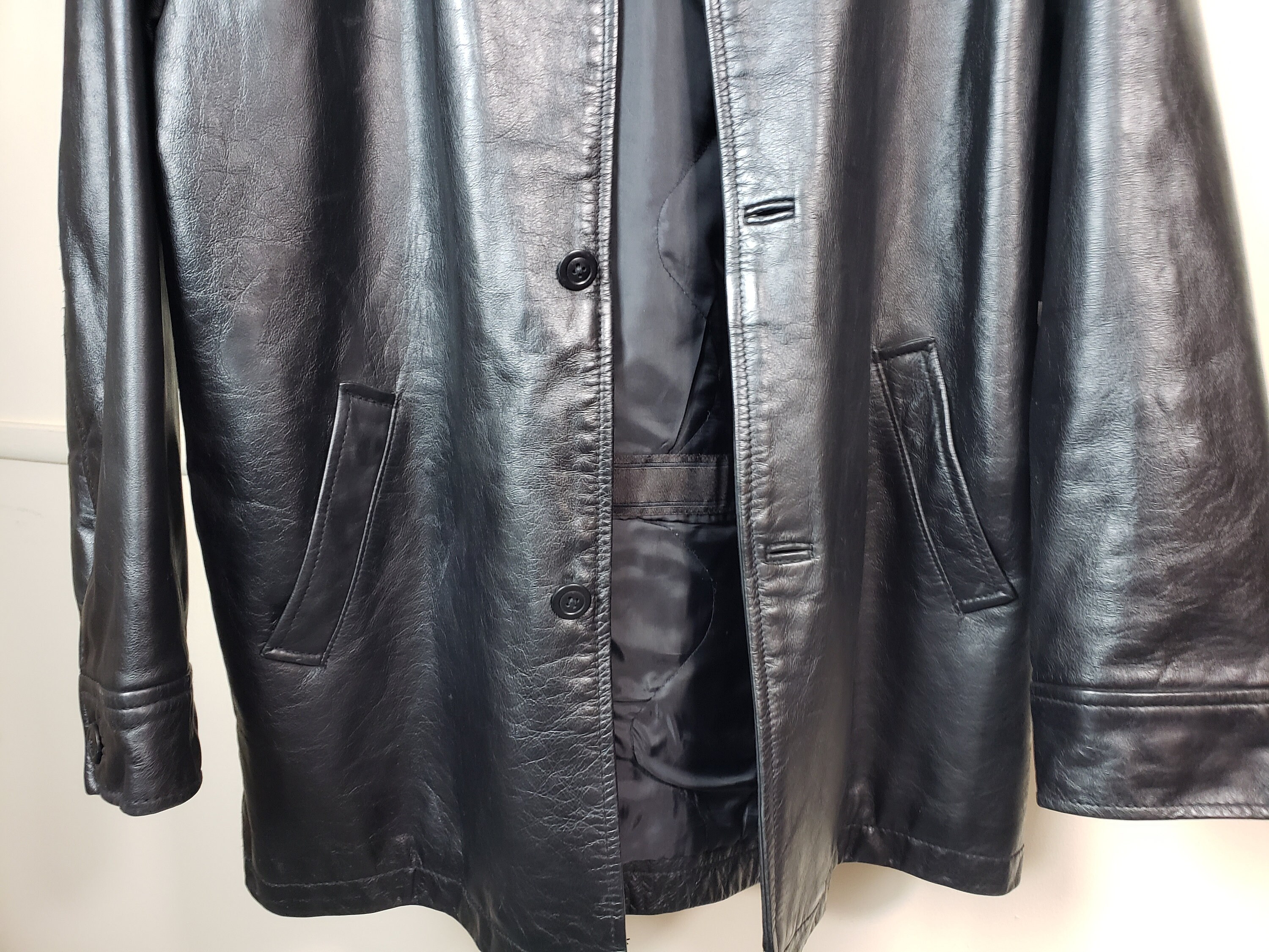 Classic Gap Men's Black Leather Jacket - Immaculate