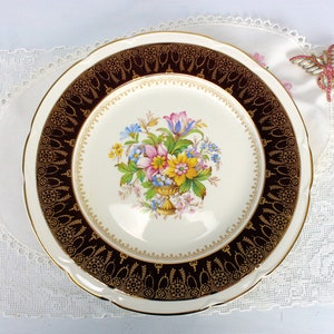 CROWN POTTERY Antik tallrik: 22K guld, vinrött, blommigt, 28 cm skåpfat