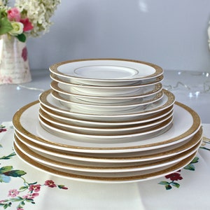 Stunning Martha Stewart Gold Plastic Plates Scene for Your Screen Stunning Martha Stewart Gold Plastic Plates Scene for Your Screen