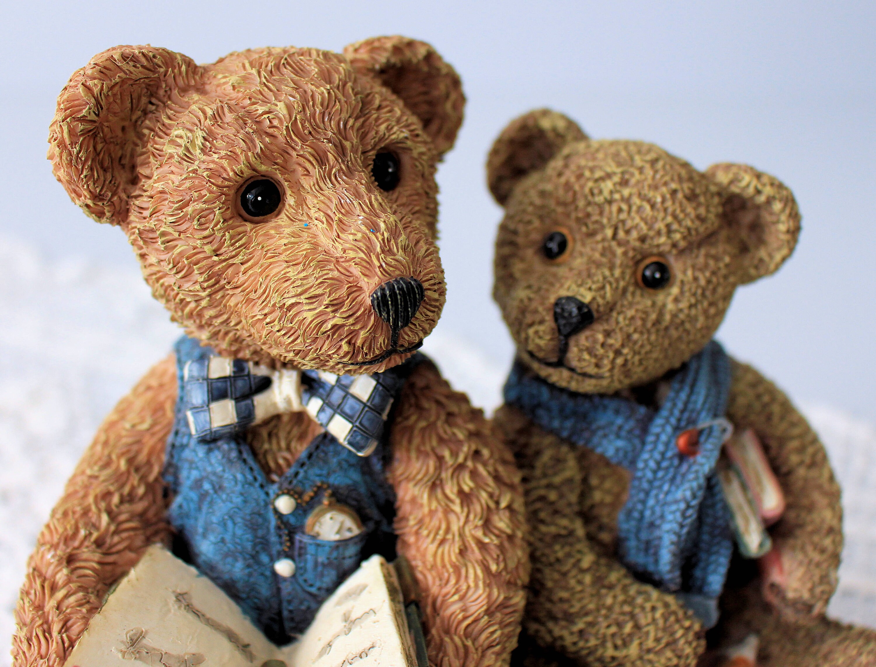 Cherison Resin Teddy Bears Large Figurine: Vintage Hand-painted