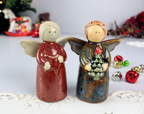 クリスマスオーナメント置物セットヴィンテージ ヴィンテージ陶器製天使の置物：艶出し加工のクリスマスオーナメント