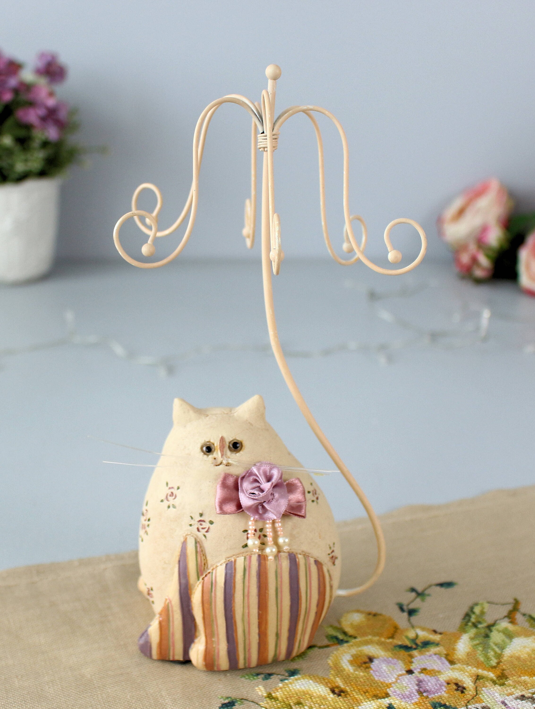 Cat Jewelry Tree Stand Chubby Chic Pastel Cat Decor Earrings Holder Jewelry Tabletop Organizer Vanity Display Gift for Her Very Cute