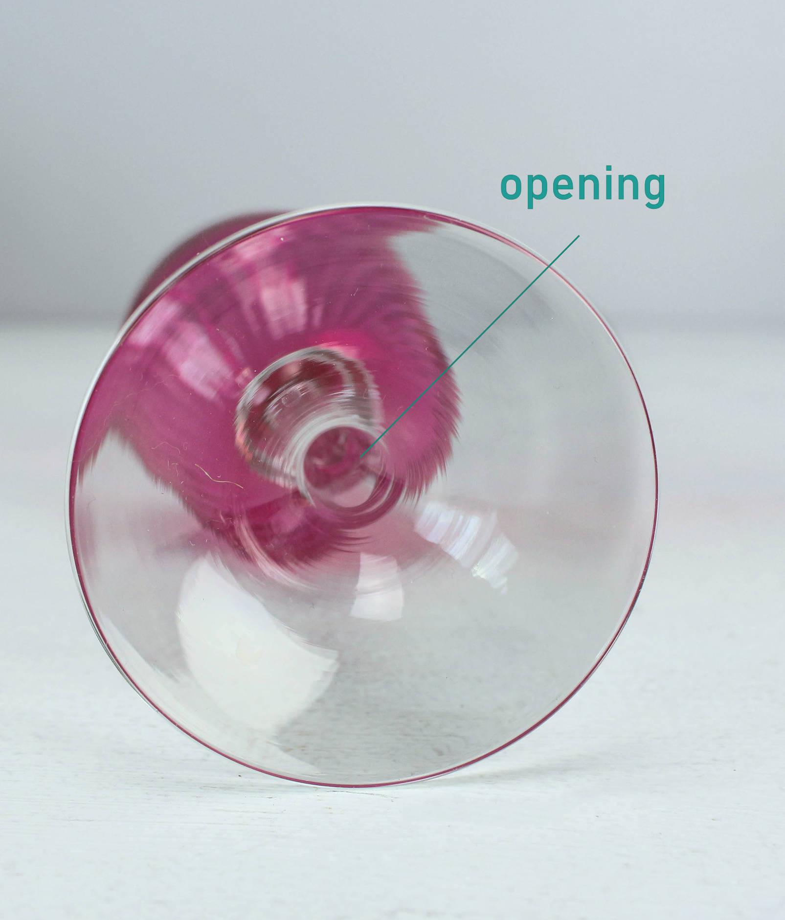 ムラーノ ナソン モレッティ クランベリー ワイングラス：ツイスト 