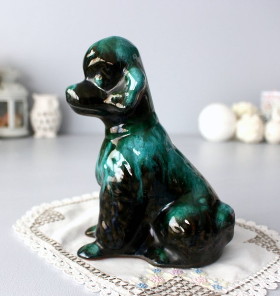 Dog figure top