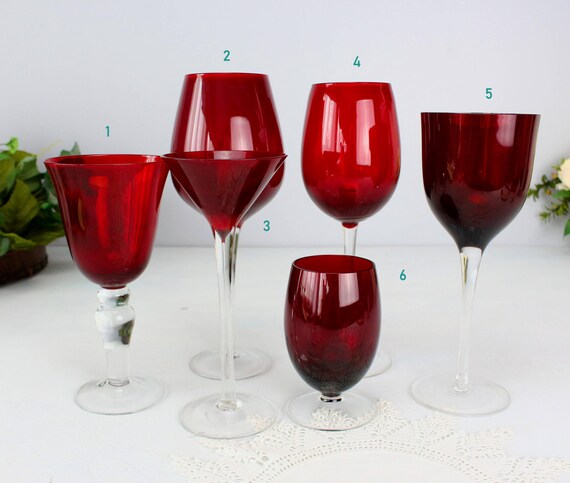 Assorted Vintage Cordials and Wine Glasses Assorted Vintage Cordials and Wine Glasses