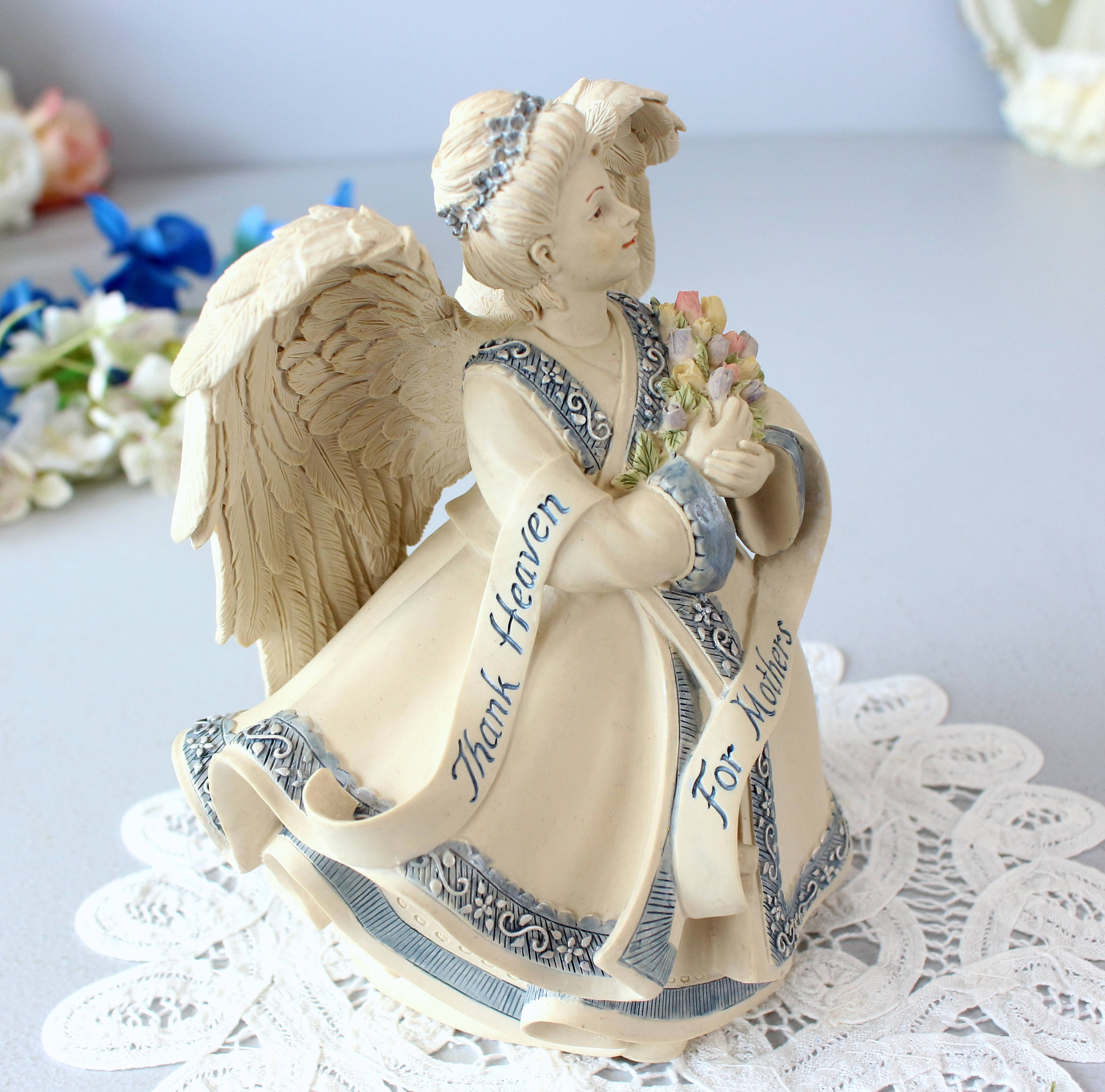 Sarah's Angels® Figurine 'THANK HEAVEN for MOTHERS' Collectible