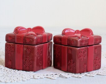 Tealights Candleholders, 2 Ceramic Red Candleholders, Red Box Gift Box Candle Holder Vintage Valentines Trinket Holidays Gift Cute Red Boxes