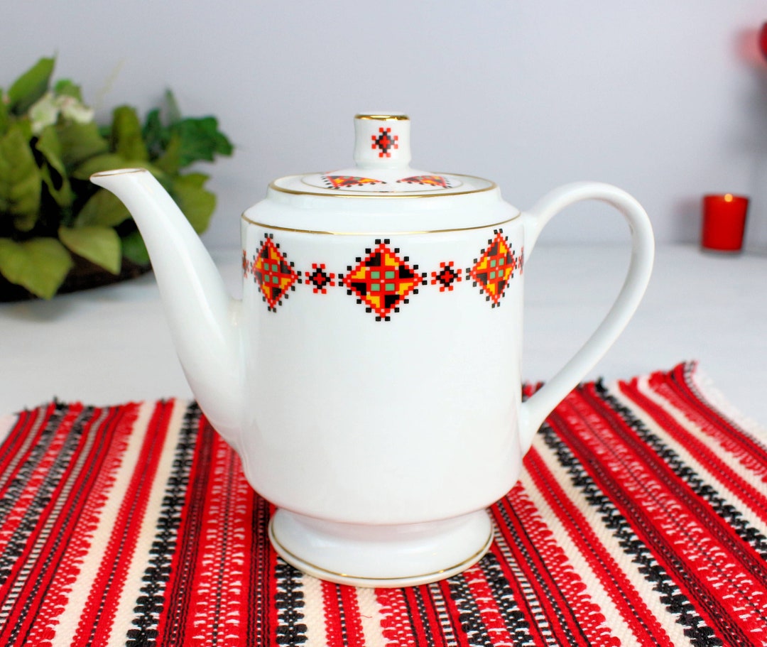 Ukrainian Porcelain Vintage Teapot, 900ml, Embroidery Design - Etsy