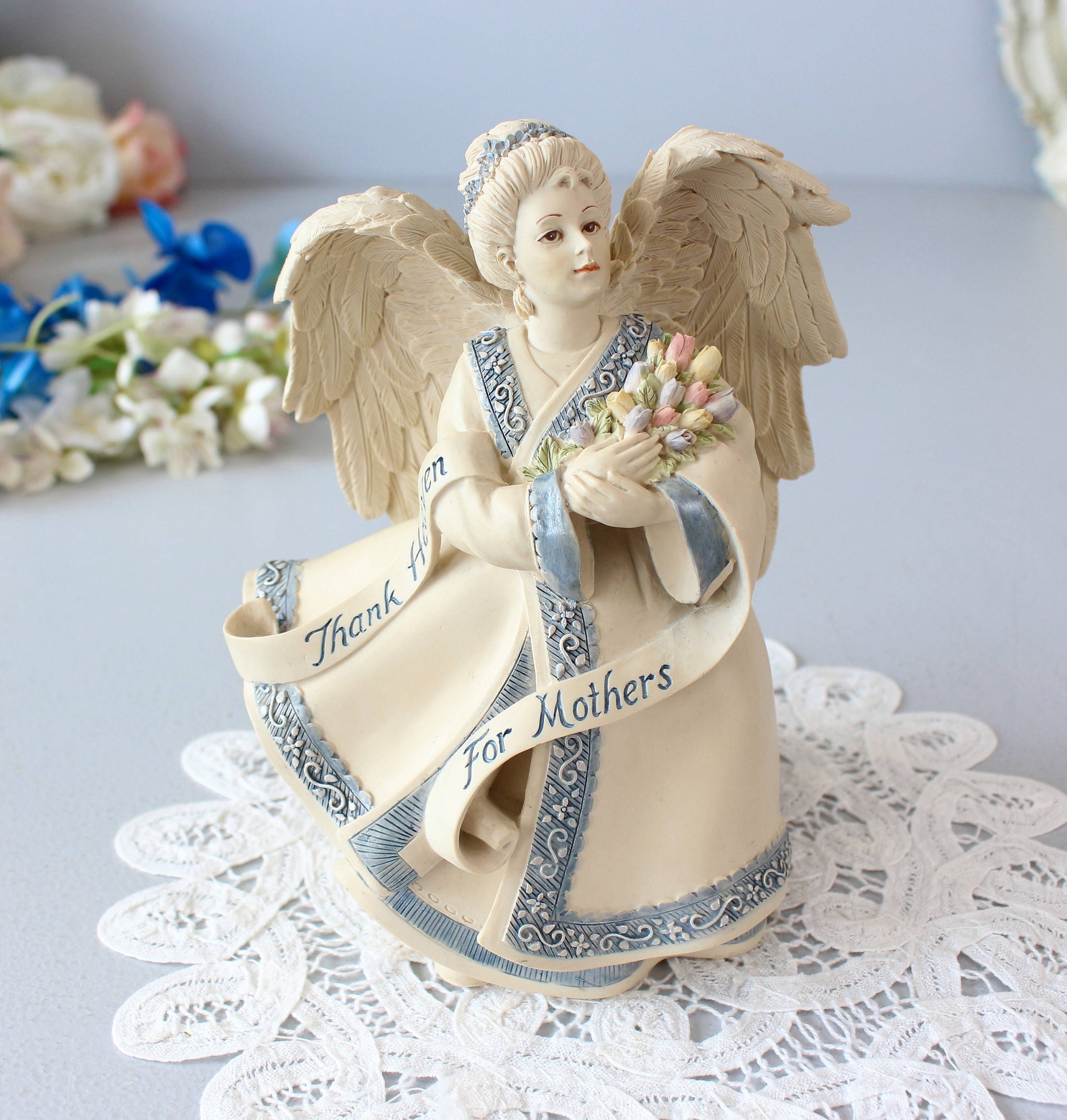 【中古】「未使用品」［CD］East of Angel Town Sarah's Angels® Figurine 'THANK HEAVEN for MOTHERS' Collectible