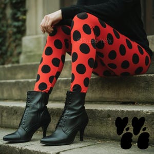 Leggings Ladybug - Vermelhas / Calças com estampa de bolinhas grandes, peça de moda em camadas, meia-calça com estampa exclusiva, estilo Harajuku, fantasia, roupa de palco, Studio Yeye