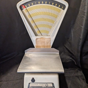 Toledo Scale MODEL 3111 works very well in good vintage condition but please read description