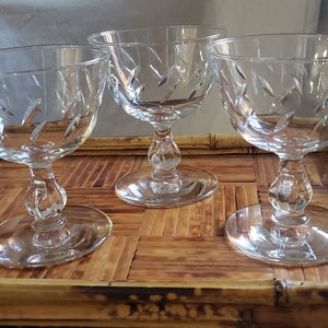 Vintage Libbey Colonial Heritage Cocktail Coupe, Vintage Coupe Glasses, Champagne Coupe, Etched Trio Glassware, Set of 3 image 10